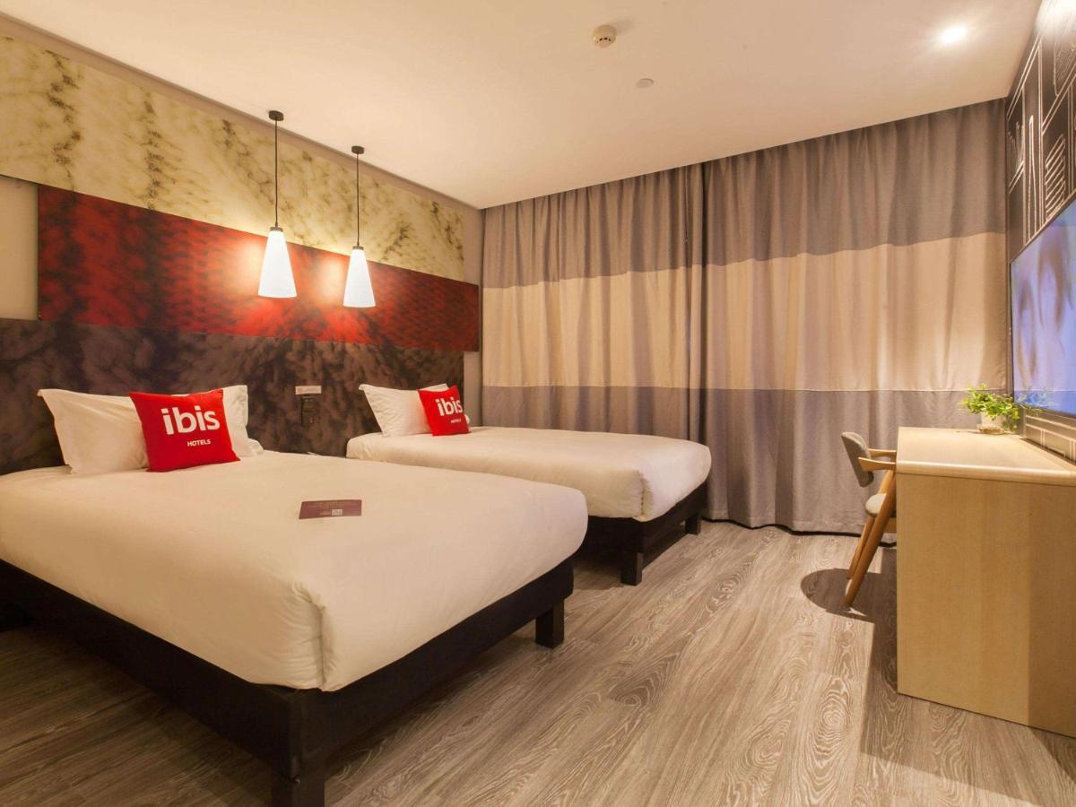 Ibis Wuhan Hubu Alley Hotel Экстерьер фото