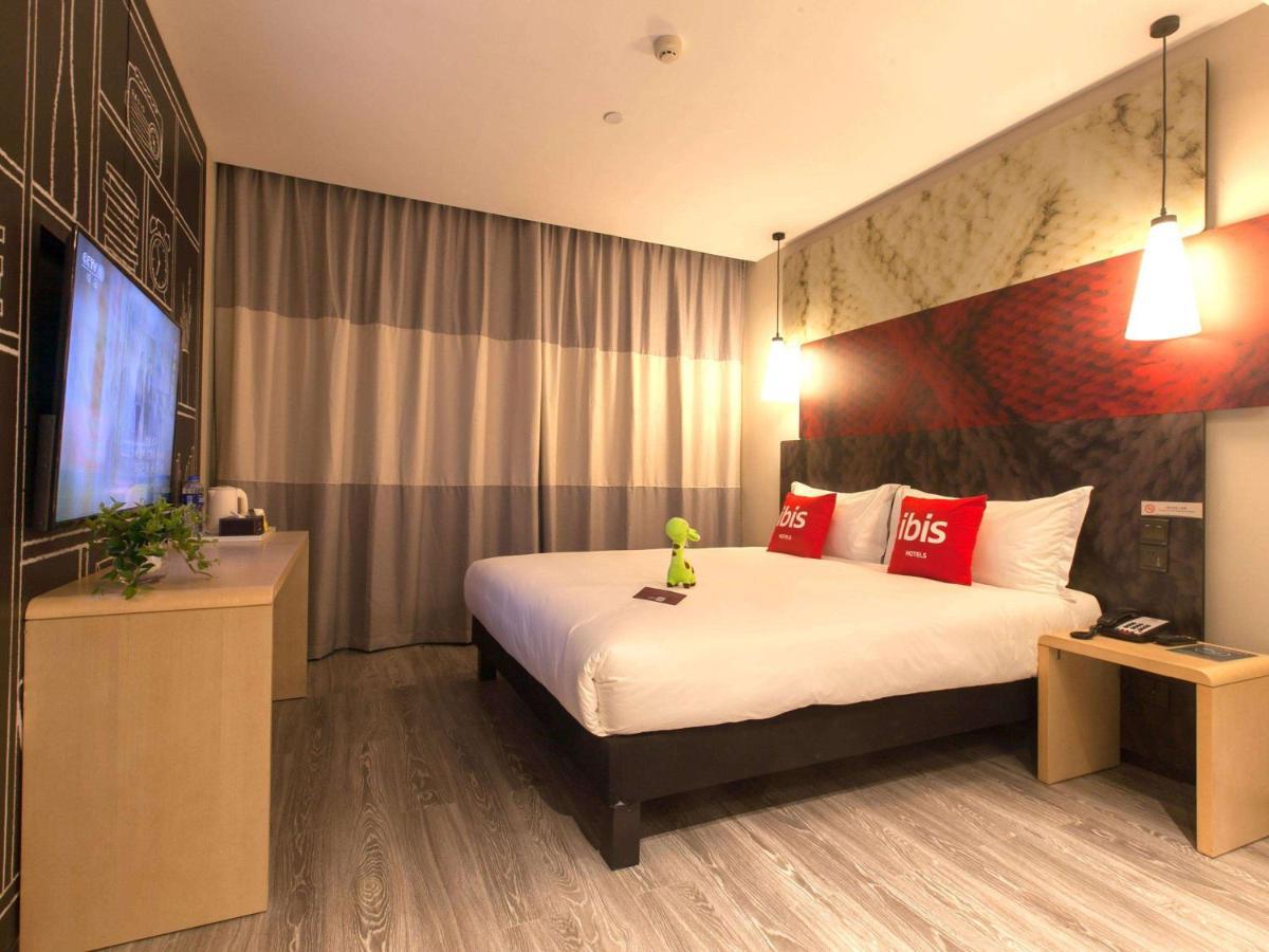 Ibis Wuhan Hubu Alley Hotel Экстерьер фото