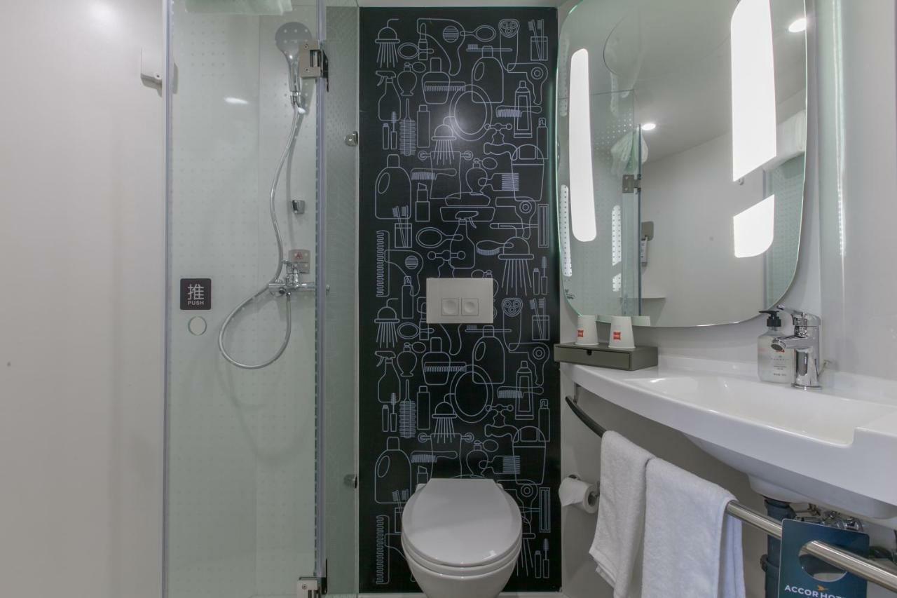 Ibis Wuhan Hubu Alley Hotel Экстерьер фото