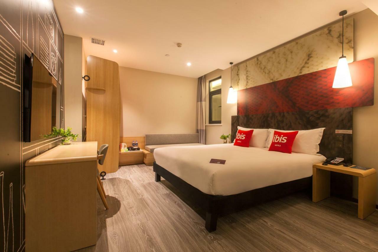 Ibis Wuhan Hubu Alley Hotel Экстерьер фото