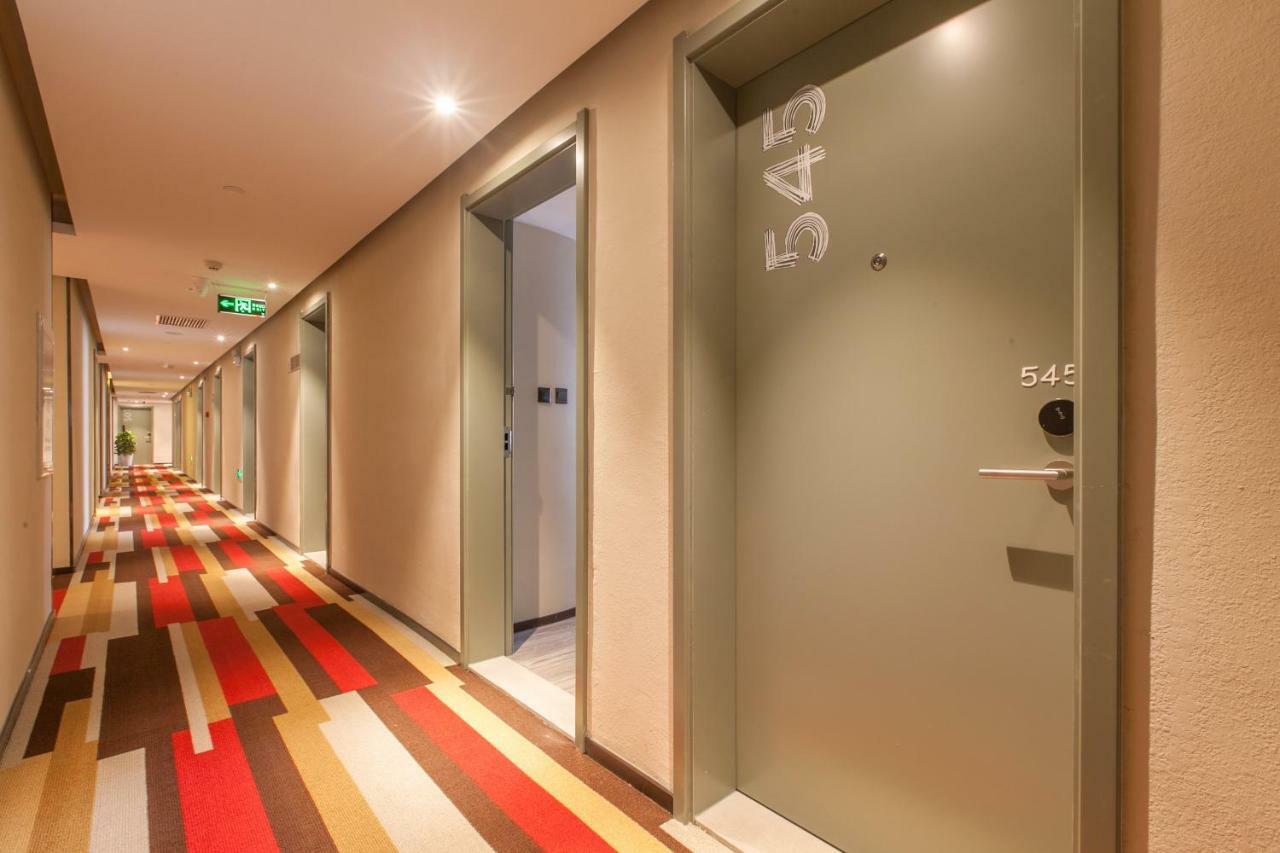 Ibis Wuhan Hubu Alley Hotel Экстерьер фото